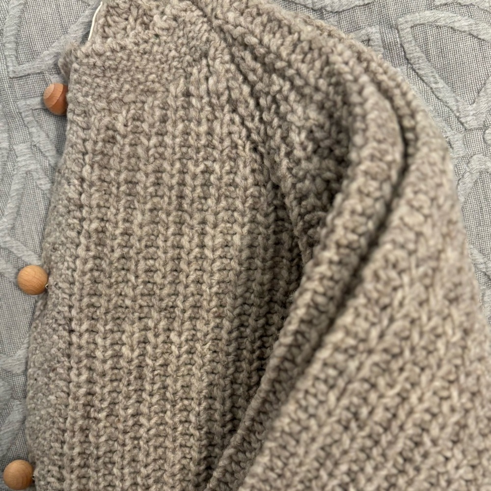 Babaa Cardigan No 5 in Mist - Picture 4 of 7